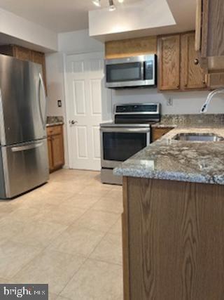Primary Photo - 113 Aberdare Ln