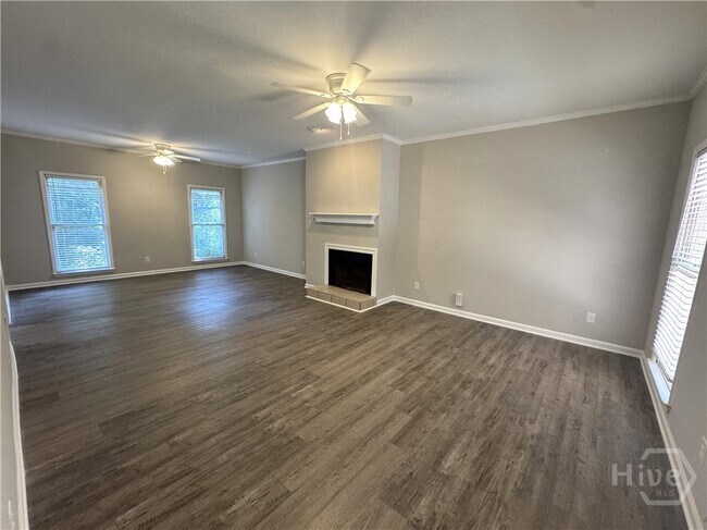 Foto del edificio - 620 Pinecrest Dr