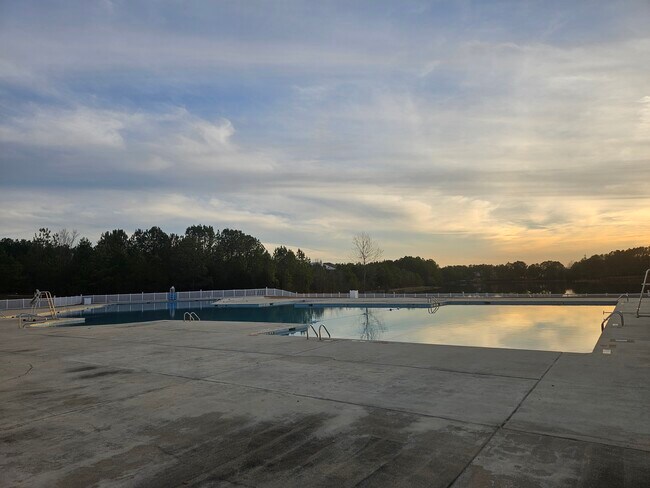 community pool - 164 Waterford Lake Dr