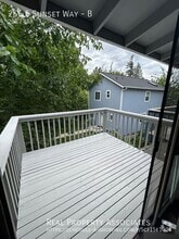 Building Photo - 265 E Sunset Way
