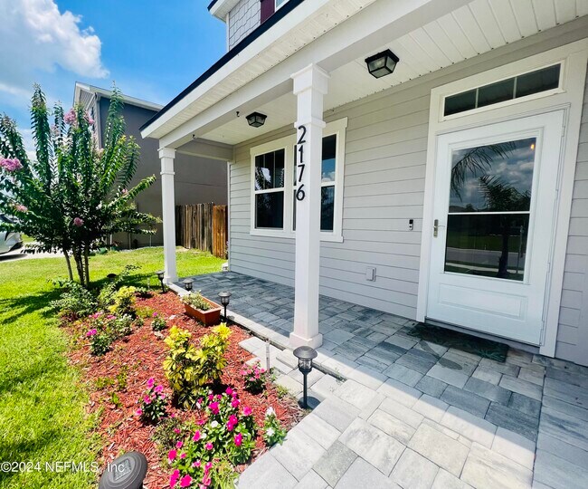 Foto del edificio - 2176 Pebble Point Dr
