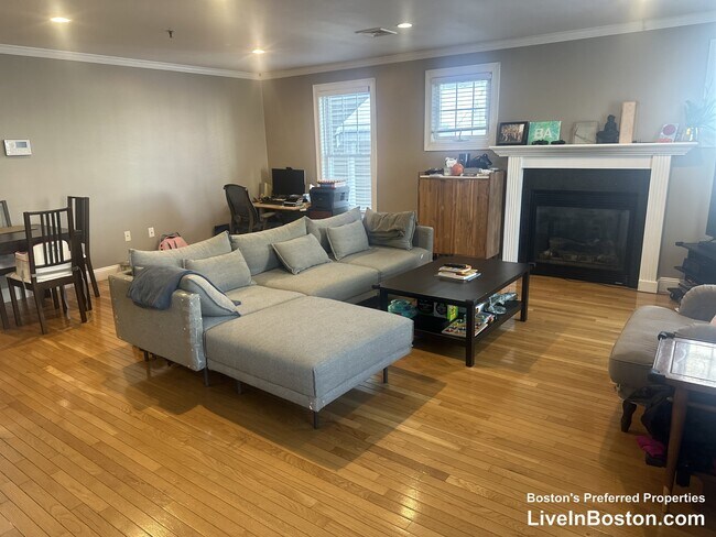 Foto del edificio - 144 Calumet St