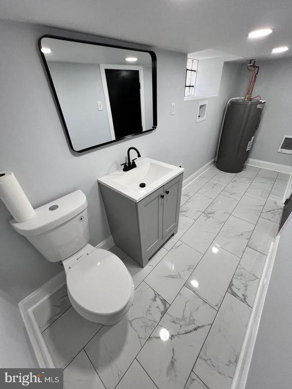 Foto del edificio - 6645 Vandike St