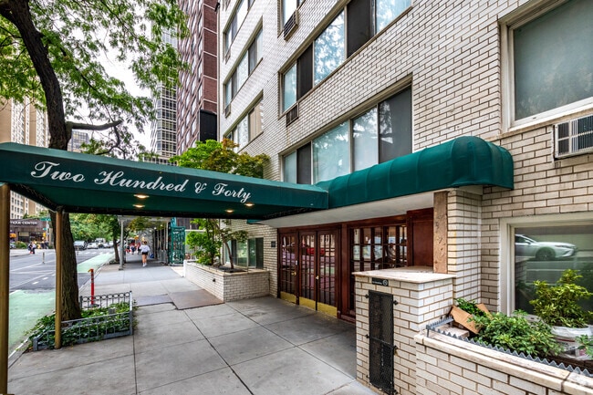 Entrance - 240 E 55th St