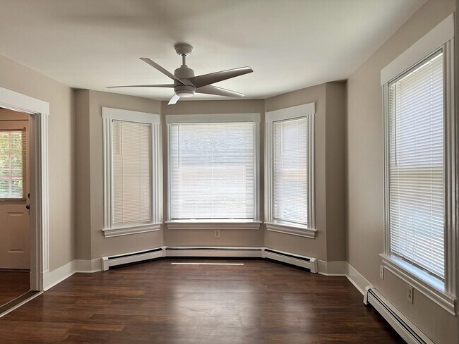 Foto del edificio - 189 E Bow St