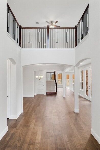 Foto del edificio - 310 Greystone Ct