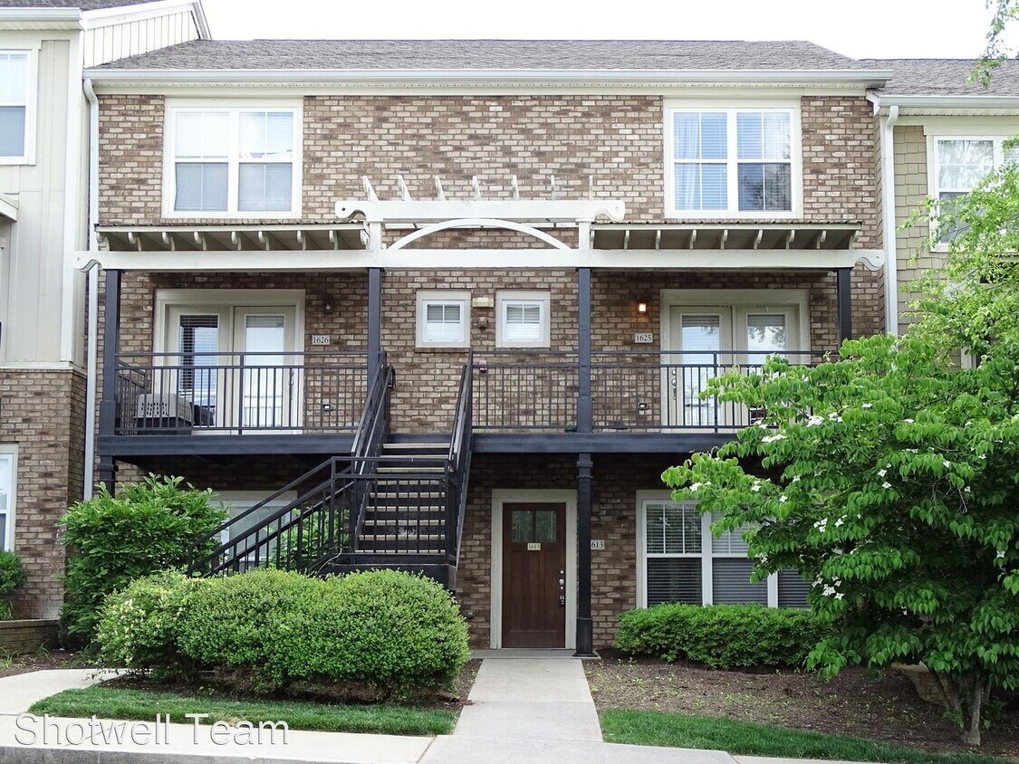Primary Photo - 3 br, 3 bath House - 1100 Tree Top Way #1613