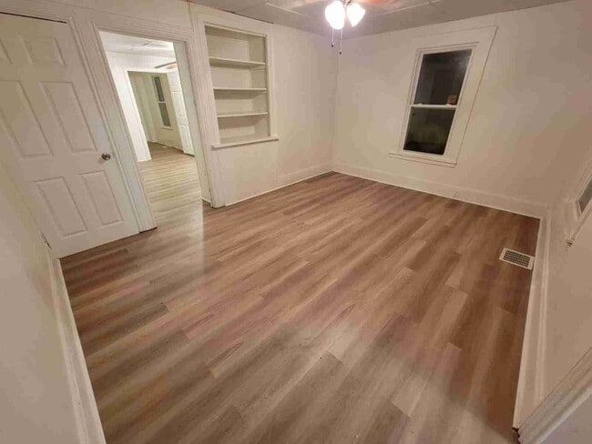 Foto del edificio - 324 S 4th St