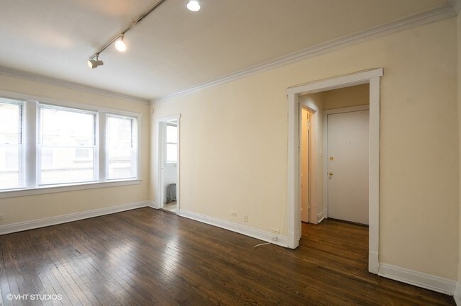 Foto del edificio - 4006 N Kenmore Ave