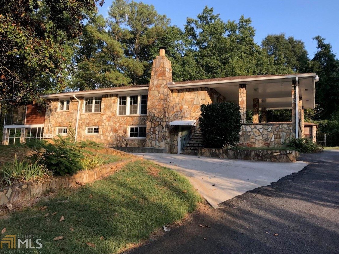 165 Bankston Rd Unit A, Marietta, GA 30062 Apartment for Rent in