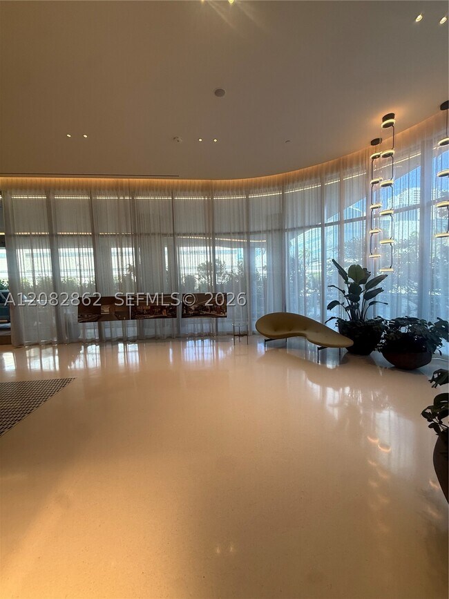 Foto del edificio - 1400 Biscayne Blvd