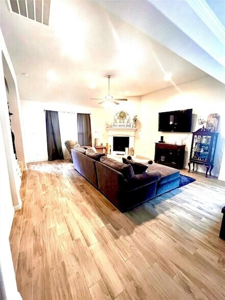 Foto del edificio - 2212 Moonsail Ln
