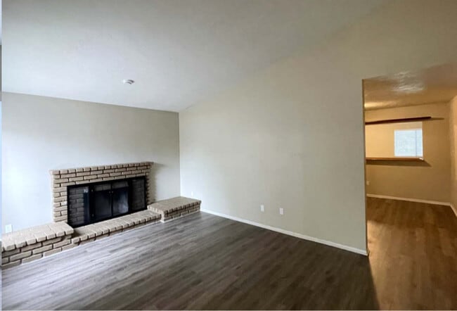 Building Photo - 20817 Calwood St