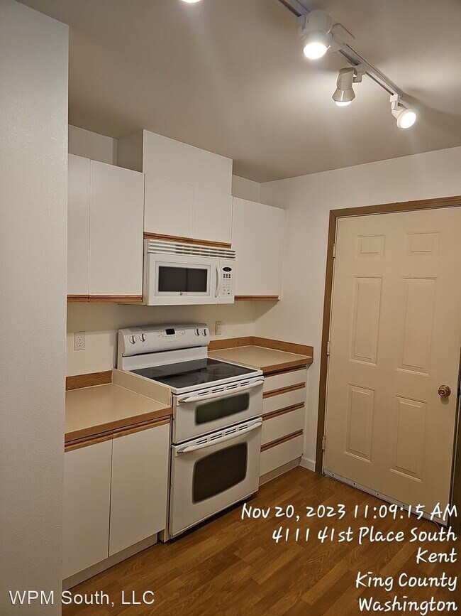 Foto del edificio - 2 br, 2 bath House - 4111 S 223rd St, #101