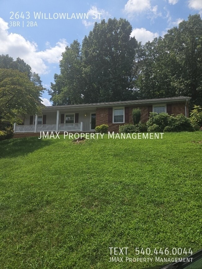 Building Photo - 2643 Willowlawn St