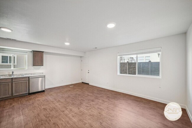 Foto del edificio - Modern 2-Story Townhomes in Eagle Mountain...