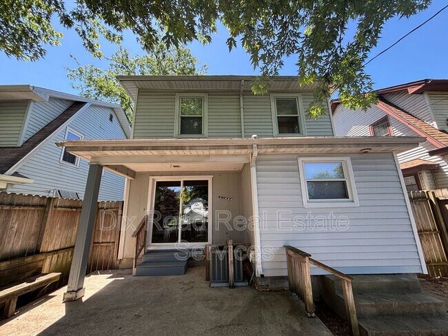 Foto del edificio - 217 Fernwood Ave