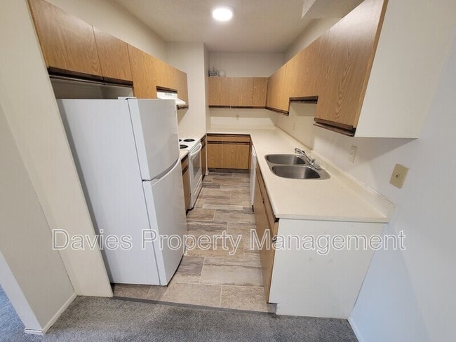 Building Photo - 45 Akins Dr