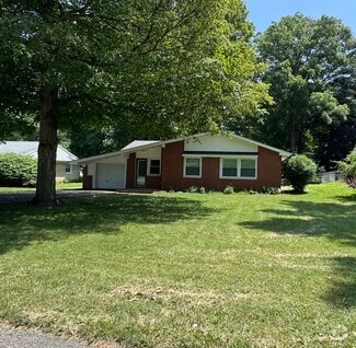 Building Photo - 2312 S Evan Park Dr