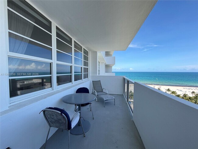 Foto del edificio - 100 Lincoln Rd
