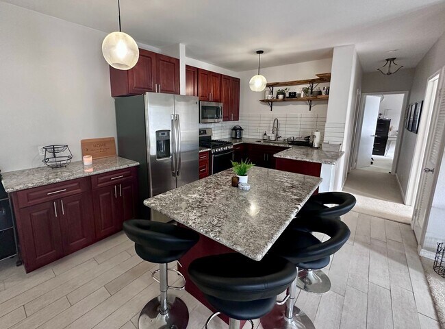 Photo - For Rent - [Sun Rise] 91-265 Hanapouli Cir... Townhome