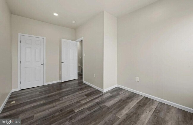 Foto del edificio - 3030 Windsor Ave