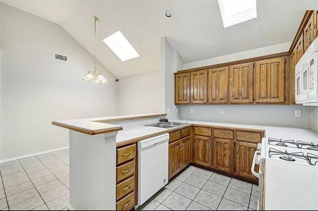 Building Photo - 217 Benwynd Dr