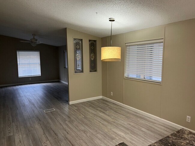 Building Photo - Beautiful Remodeled 3Bedroom Doublewide