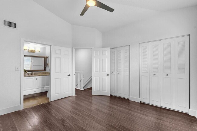 Foto del edificio - 725 SW 148th Ave