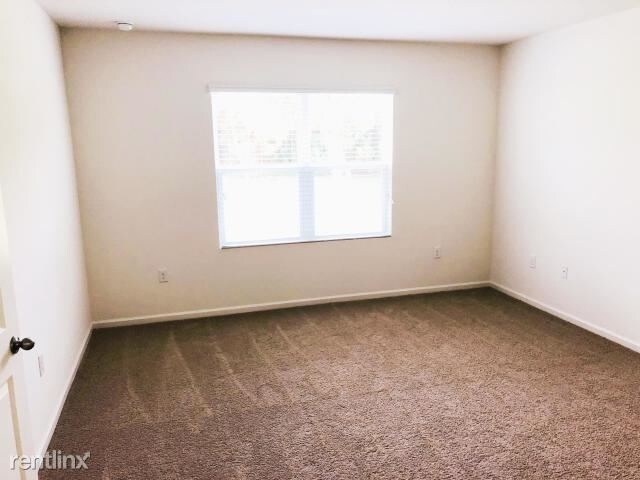 Building Photo - 3 br, 2 bath House - 10062 SW Newberry Ave