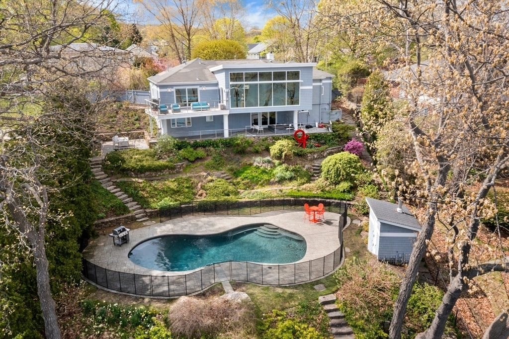 Foto principal - 37 Beverly Rd