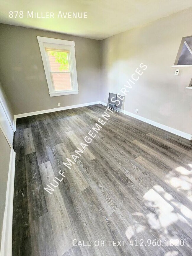 Foto del edificio - 878 Miller Ave