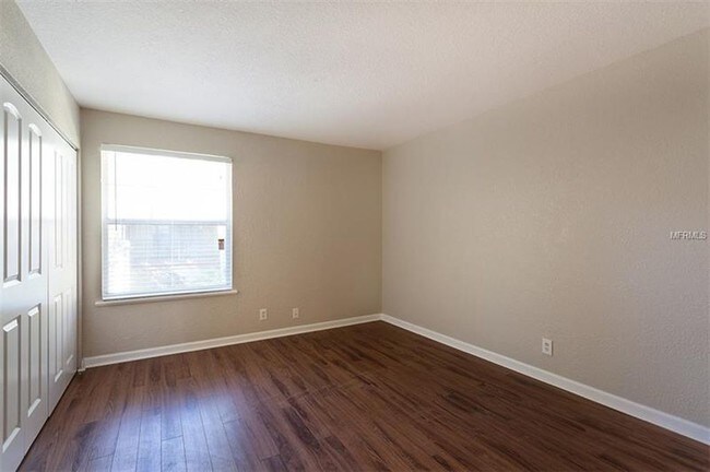 dormitorio 1 - 730 E Michigan St