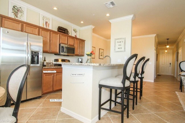 Foto del edificio - 2288 Birchglen St