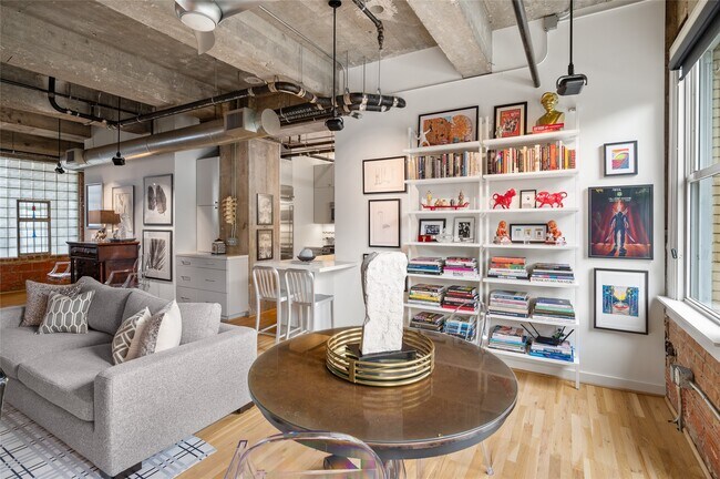 Foto del edificio - 204 Travis St