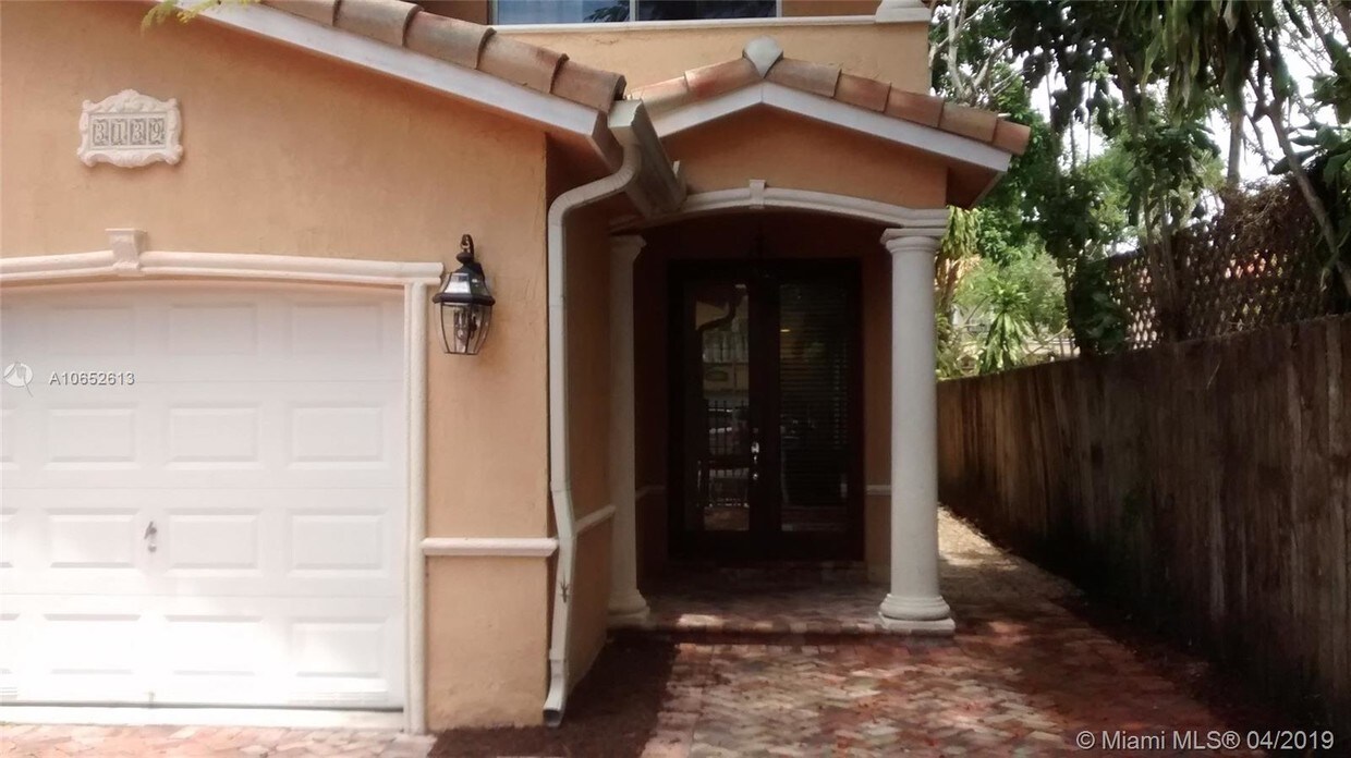 Foto principal - 3139 Gifford Ln