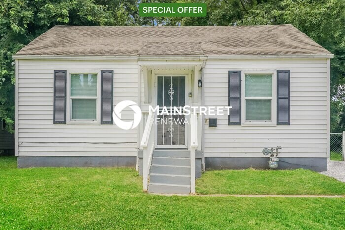 Foto principal - 2 Bedroom Pet-Friendly Home in Louisville,...