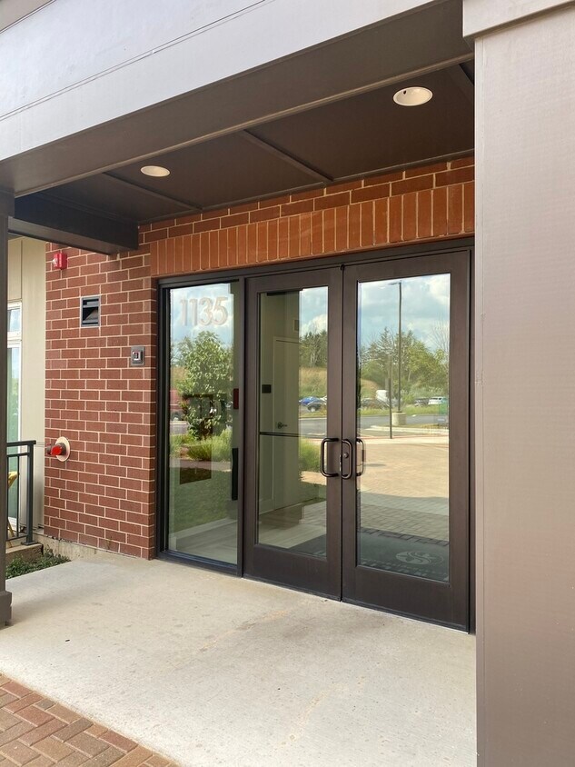 1135 N Arlington Heights Rd Unit 101, Itasca, IL 60143 Condo for Rent in Itasca, IL