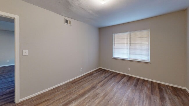 Interior Photo - Autumn Ridge