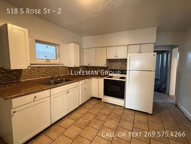 Foto del edificio - 518 S Rose St