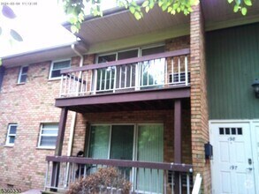 Building Photo - 521 Andria Ave