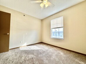 Interior Photo - Briarwood II