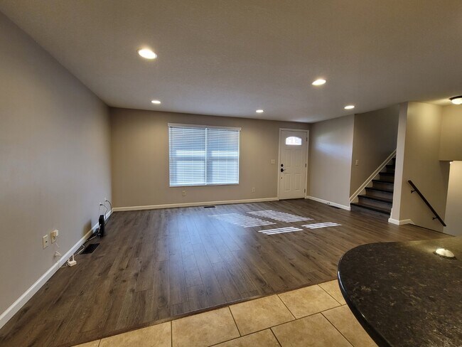 Building Photo - 302 Liberty Ave