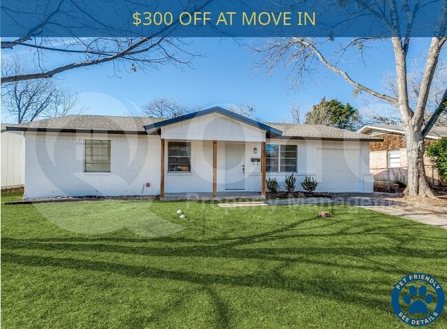 Photo - 1207 Crestridge Dr House
