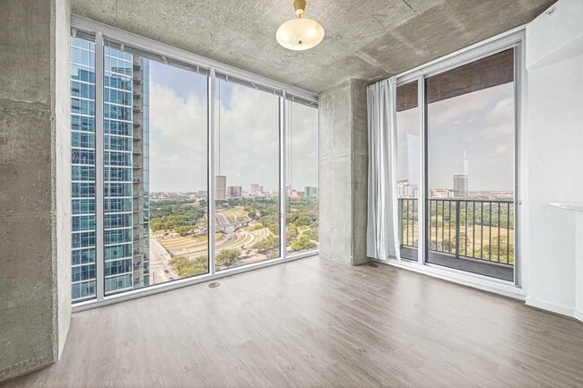 Building Photo - 5925 Almeda Rd