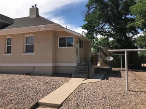 Building Photo - 2304 N Grand Ave