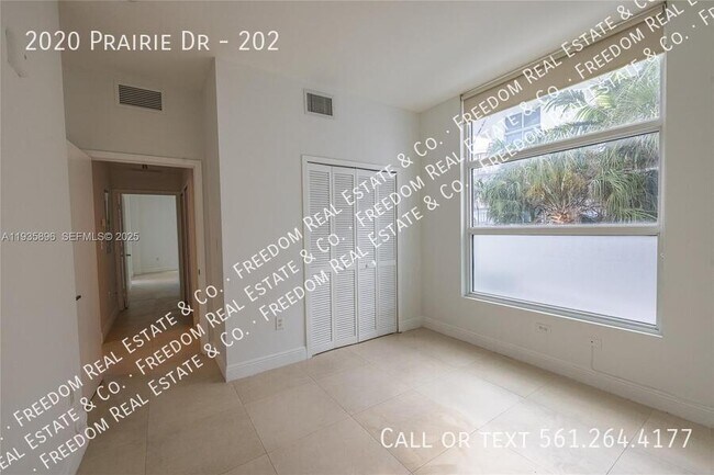 Photo - 2020 Prairie Ave Apartment