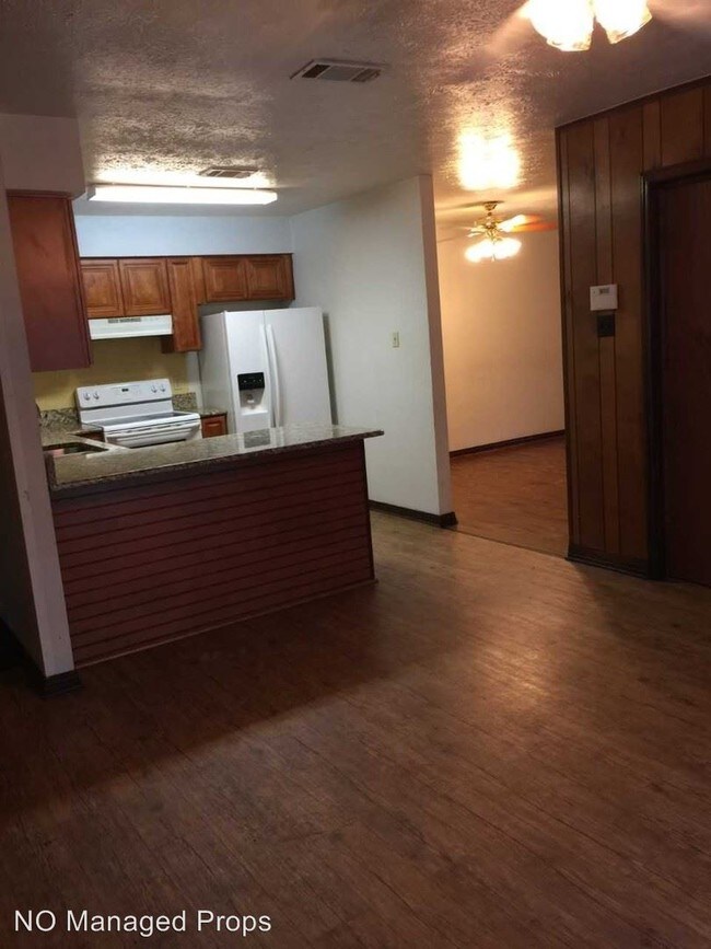 Building Photo - 3 br, 2 bath House - 758 Behrman Hwy