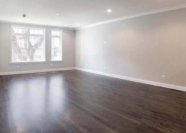 Foto del edificio - 4113 N Western Ave