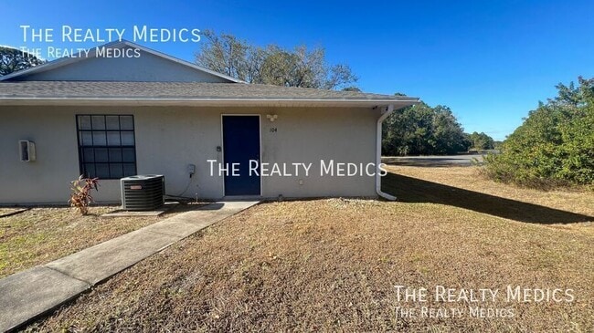 Foto del edificio - 1984 Agora Cir SE